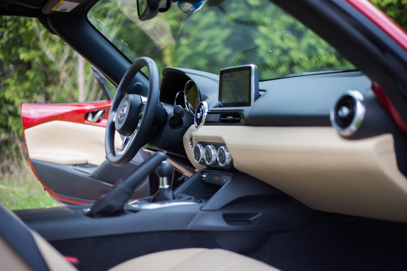 Illustration for article titled The 2017 Mazda Miata RF Still Isn't Practical At All But You Won't Care